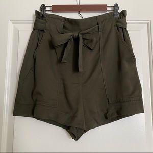 NWT Army Green Shorts | H&M | size 10